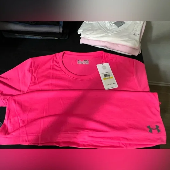 Woman’s Hurley T-Shirts | New With Tags On - Picture 3 of 7